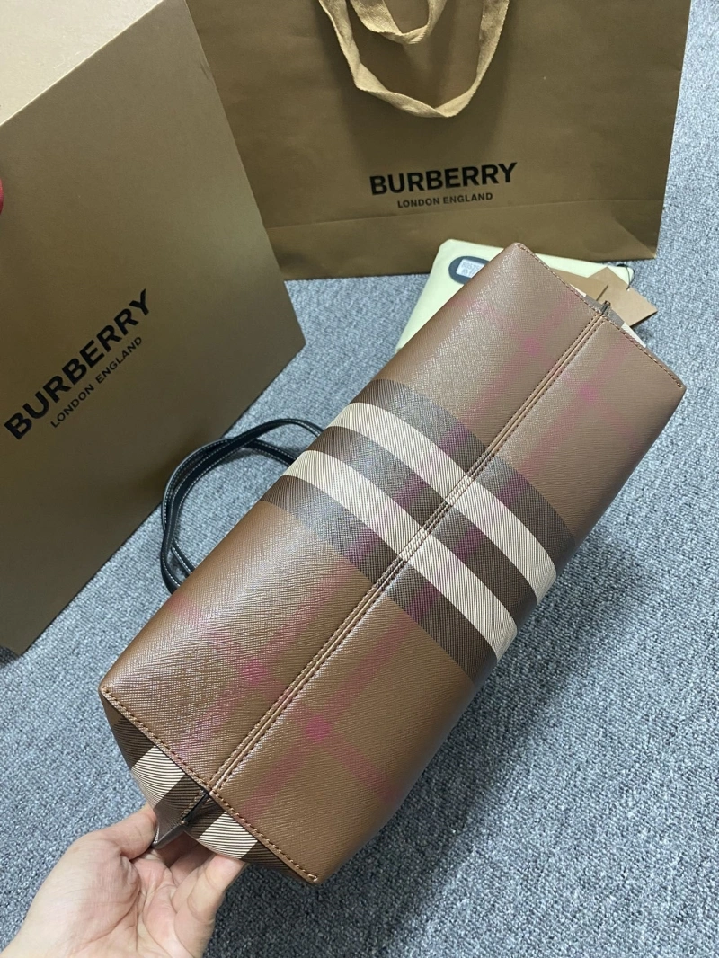 Fashionable Bxrbxrry Shopping Bags 75124