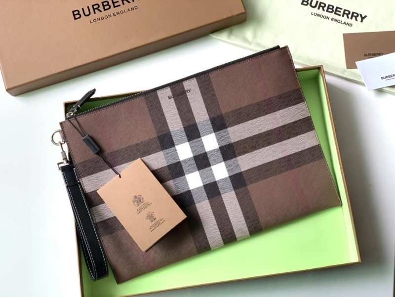Functional Bxrbxrry Clutch Bags 75208