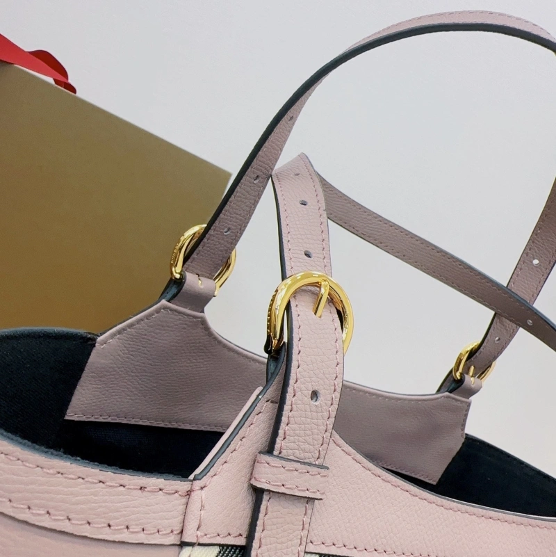 EyeCatching Bxrbxrry Shopping Bags 75096