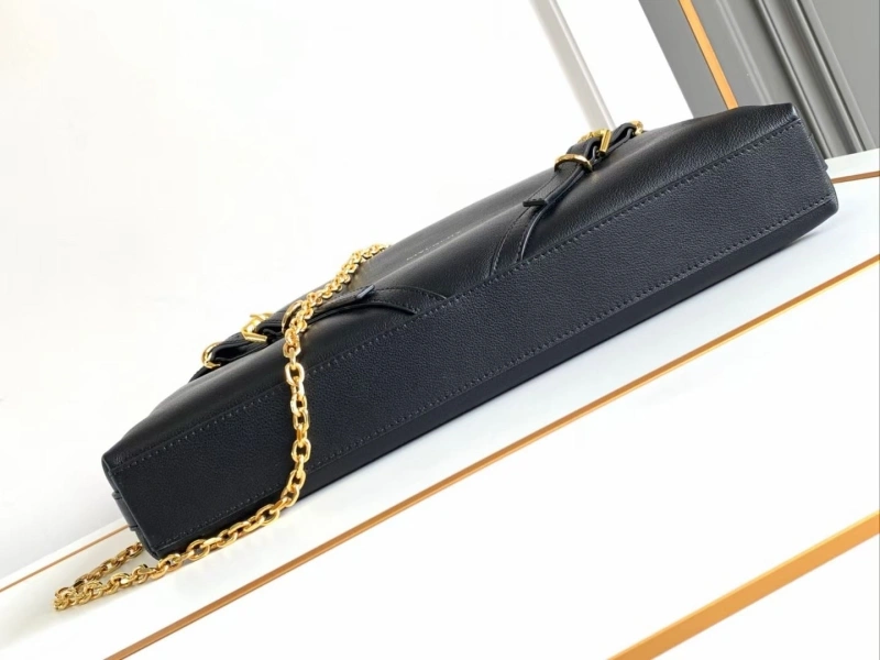 Cozy Gxvxnchy Handle Bags 83712