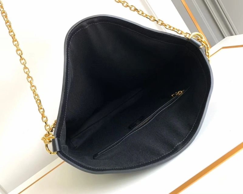 Cozy Gxvxnchy Handle Bags 83712