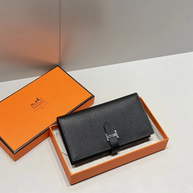 Resilient Hxrmxs Wallets 72256