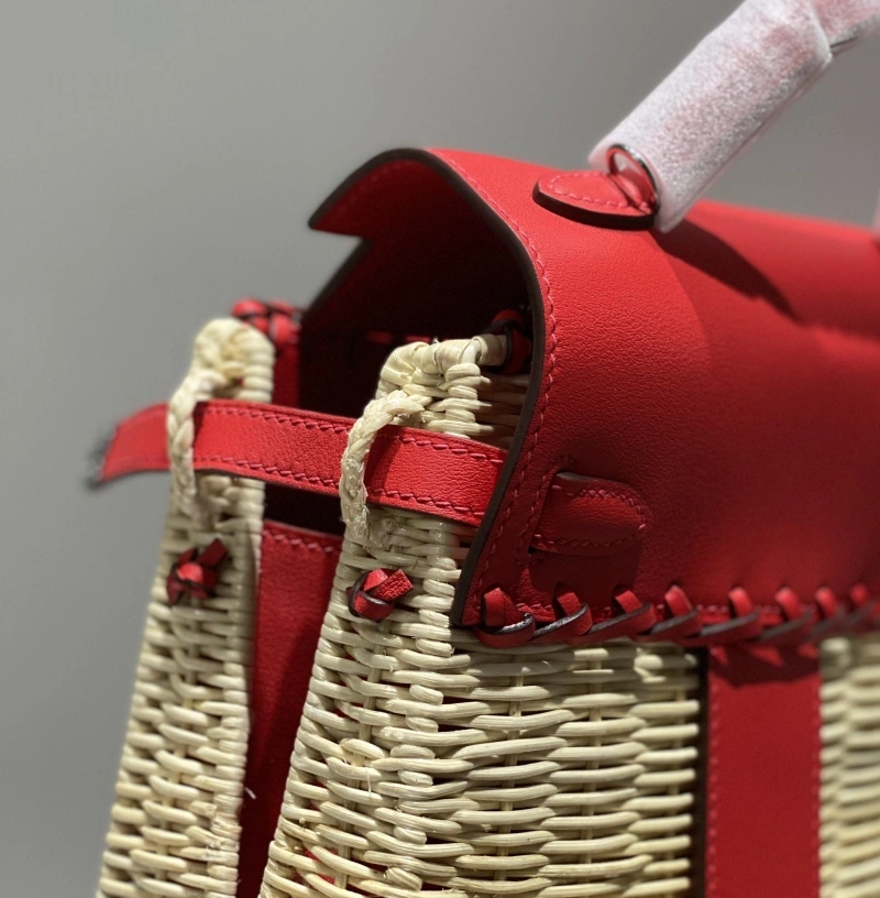 Reliable Hxrmxs Top Handle Bags 73477