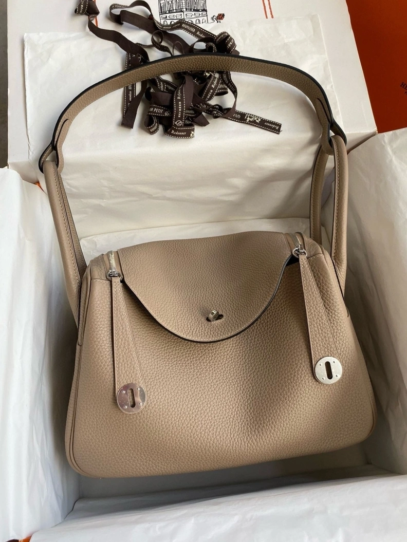 Versatile Hxrmxs Top Handle Bags 71254