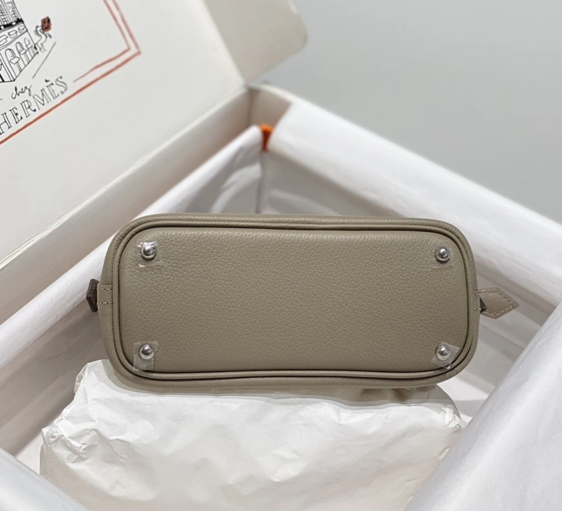 Resilient Hxrmxs Top Handle Bags 71211
