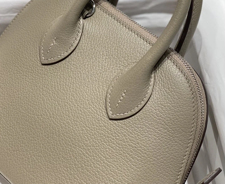 Resilient Hxrmxs Top Handle Bags 71211