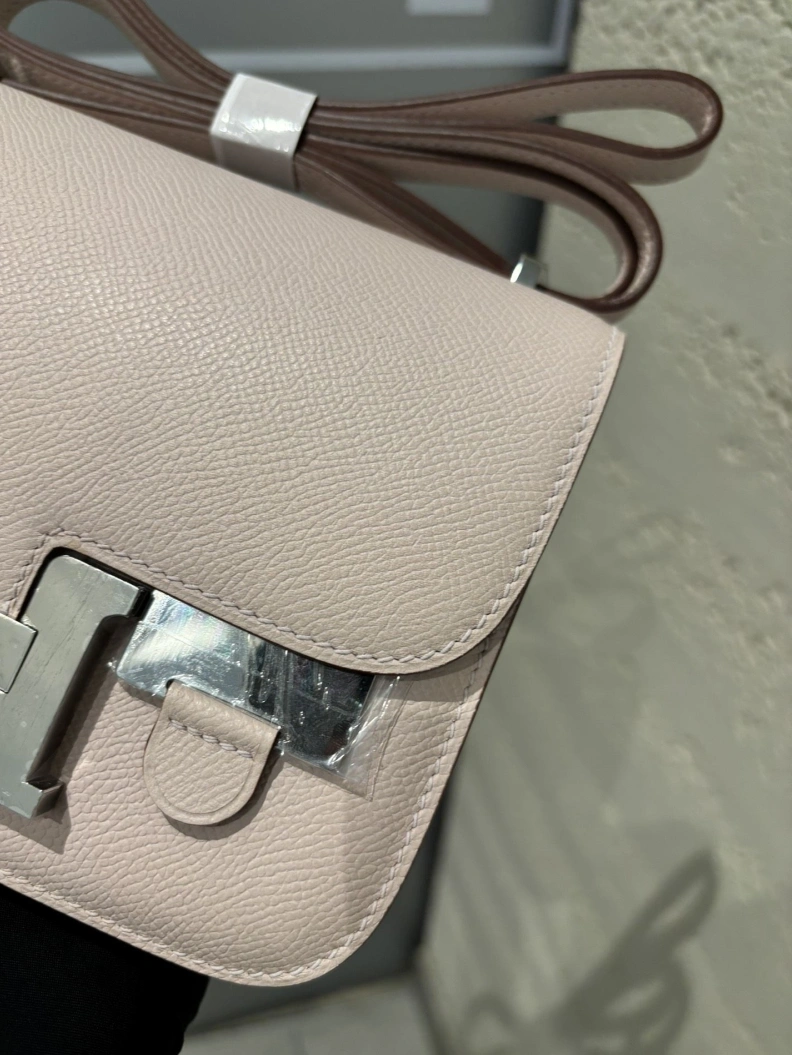 Efficient Hxrmxs Constance Bags 72041