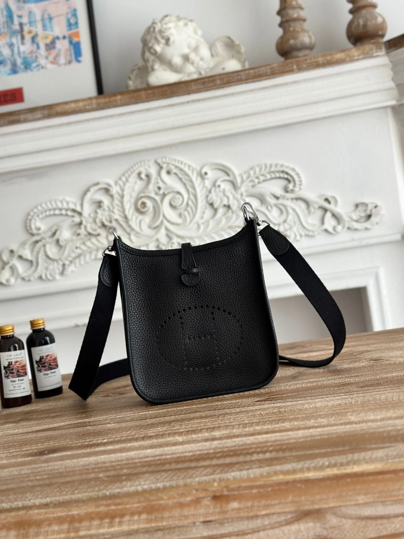 WellDesigned Hxrmxs Satchel Bags 71394