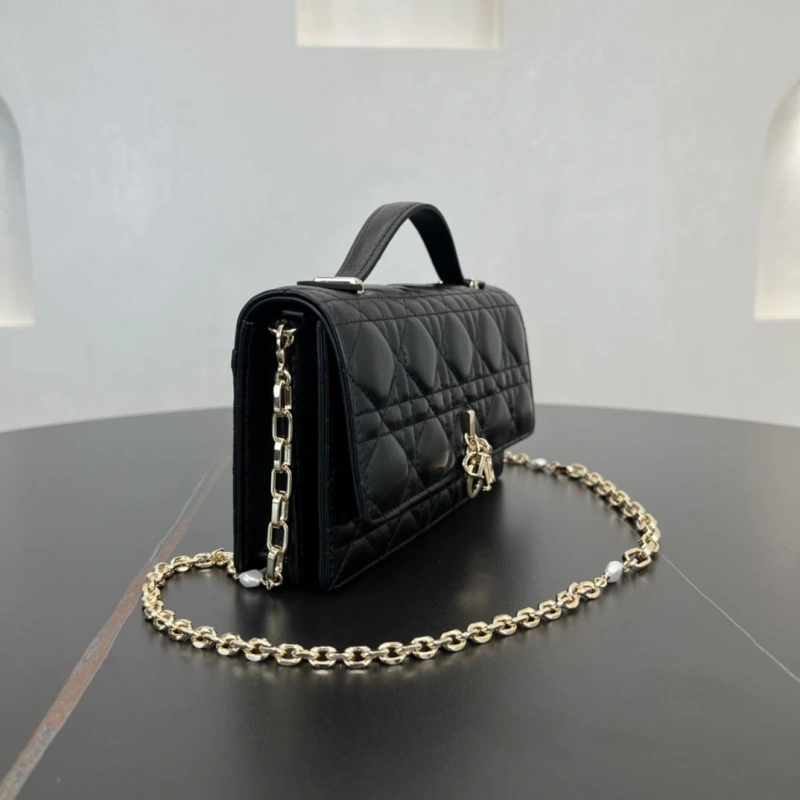 UrbanStyle Dxxr Top Handle Bags 61089