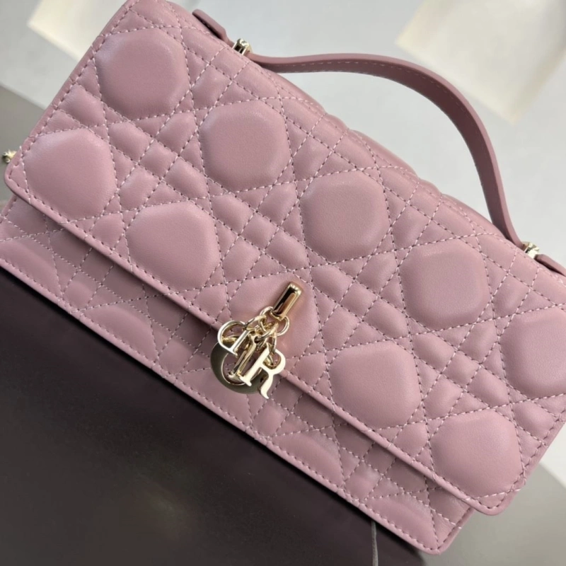 Classic Dxxr Top Handle Bags 61047
