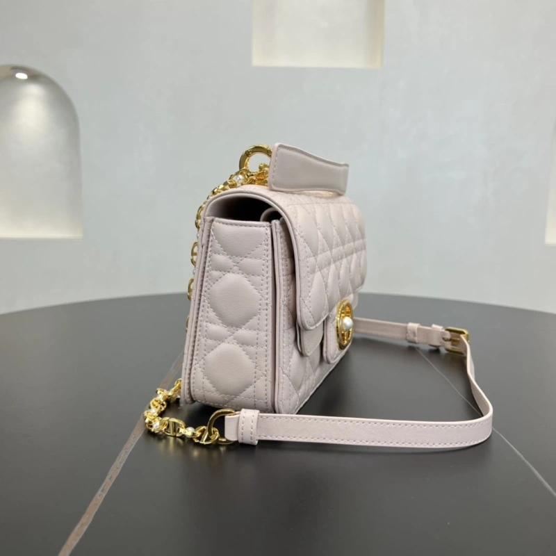 StreetReady Dxxr Top Handle Bags 61051