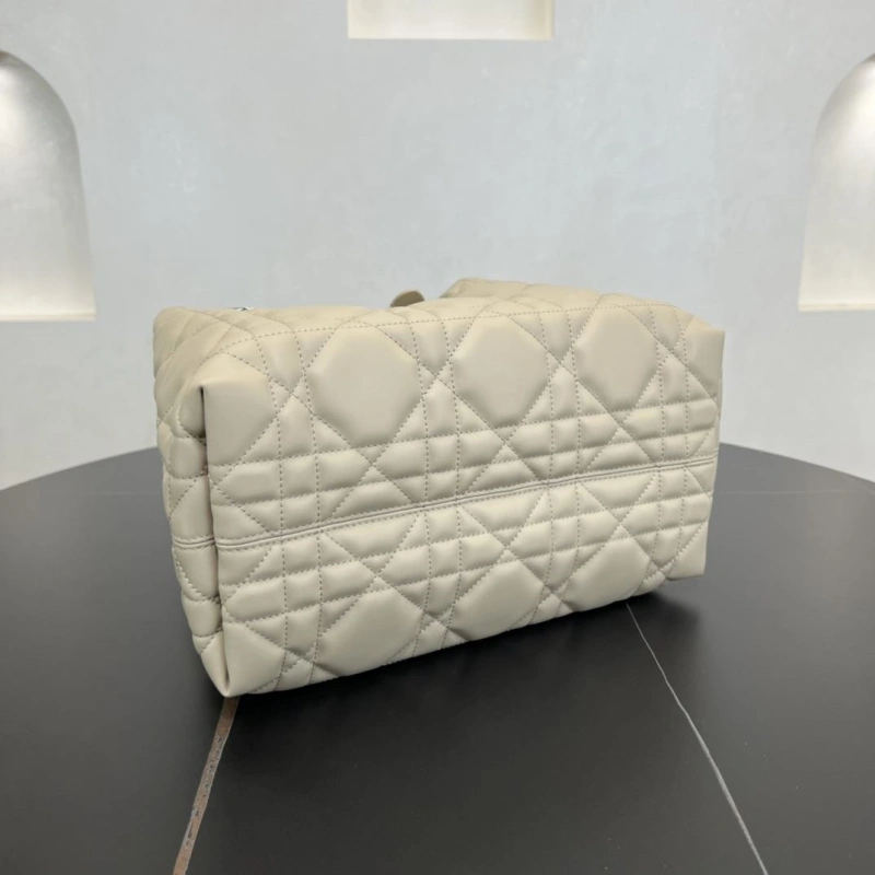 Flexible Dxxr Shopping Bags 61118