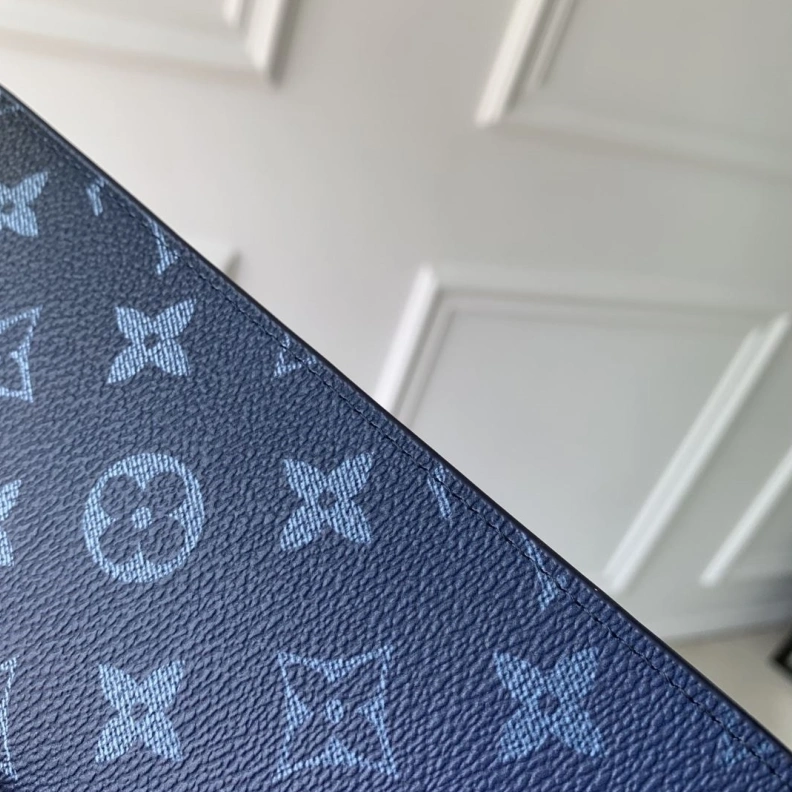 Fashionable LX Wallets 3002