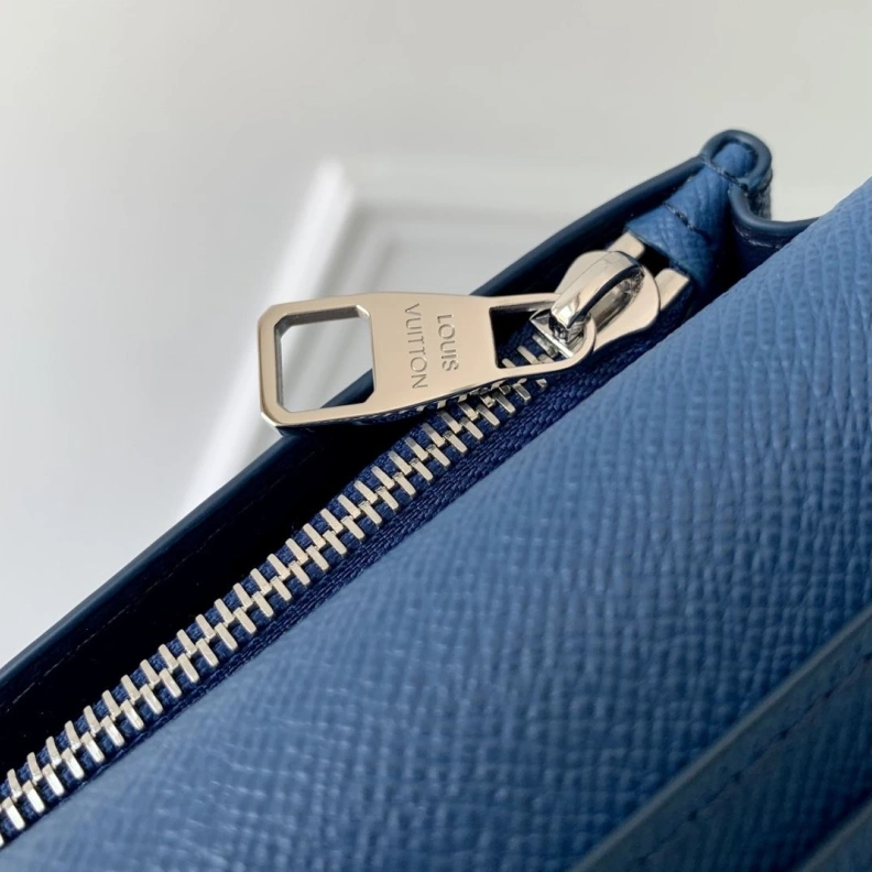 Fashionable LX Wallets 3002