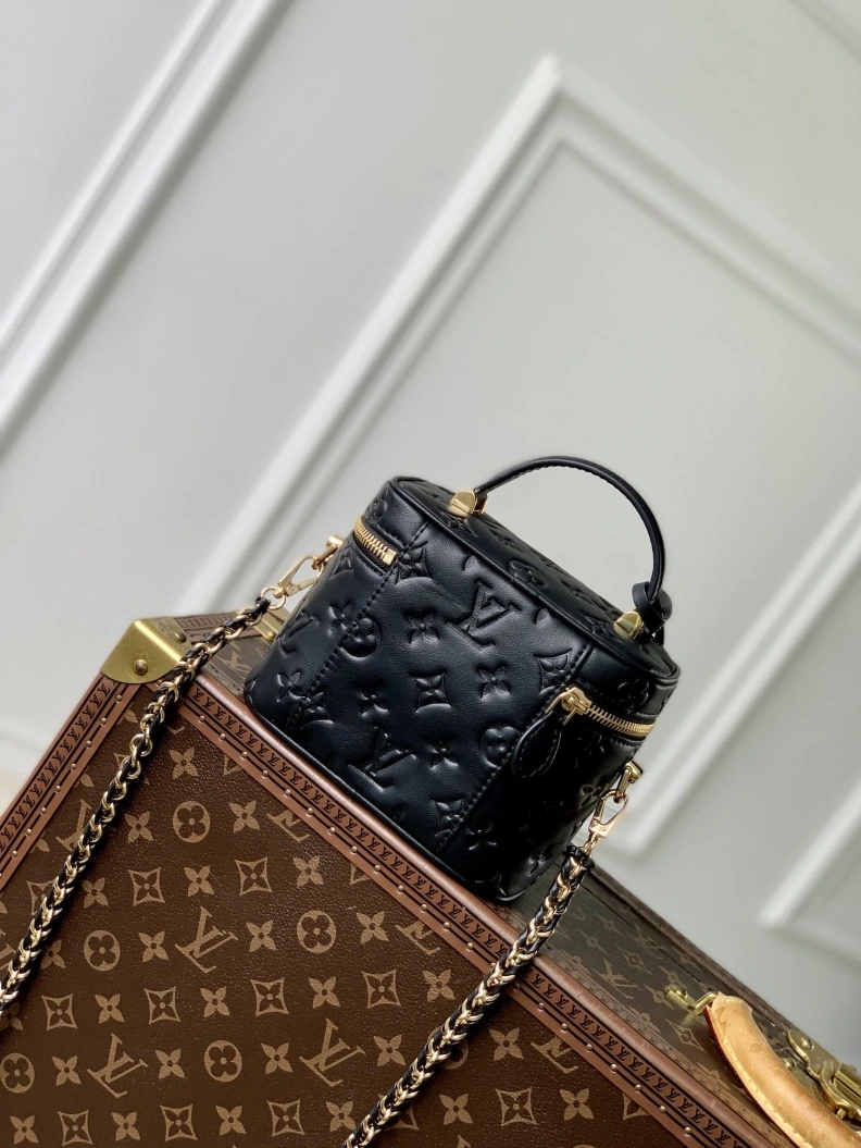 WellDesigned LX Cosmetic Bags 3199