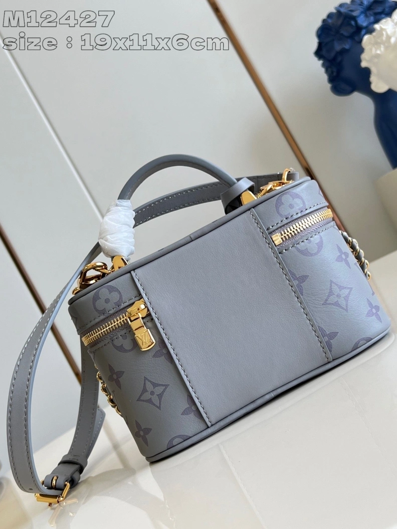 LX Cosmetic Bags Comfortable 3213