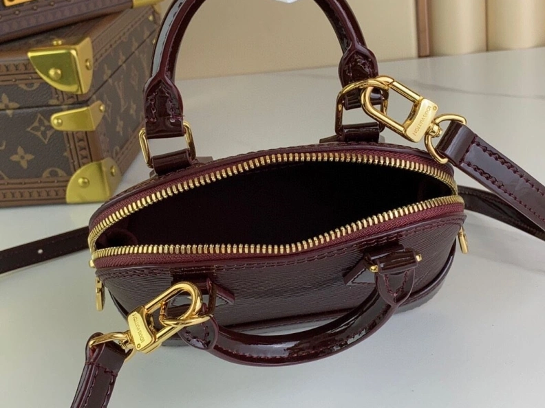 DailyWear LX Top Handle Bags 3048