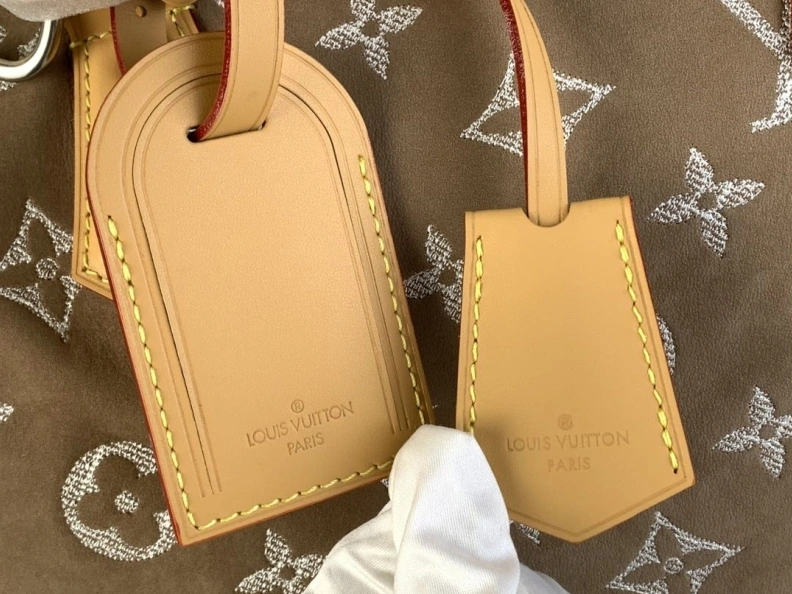 Resilient LX Travel Bags 3031