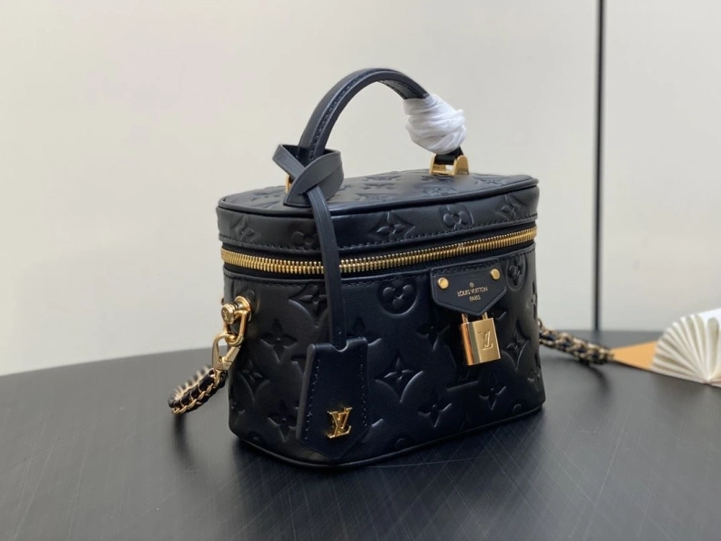 LX Cosmetic Bags Affordable 3189