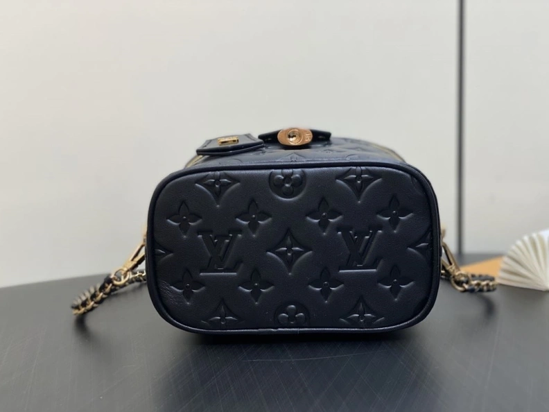 LX Cosmetic Bags Affordable 3189