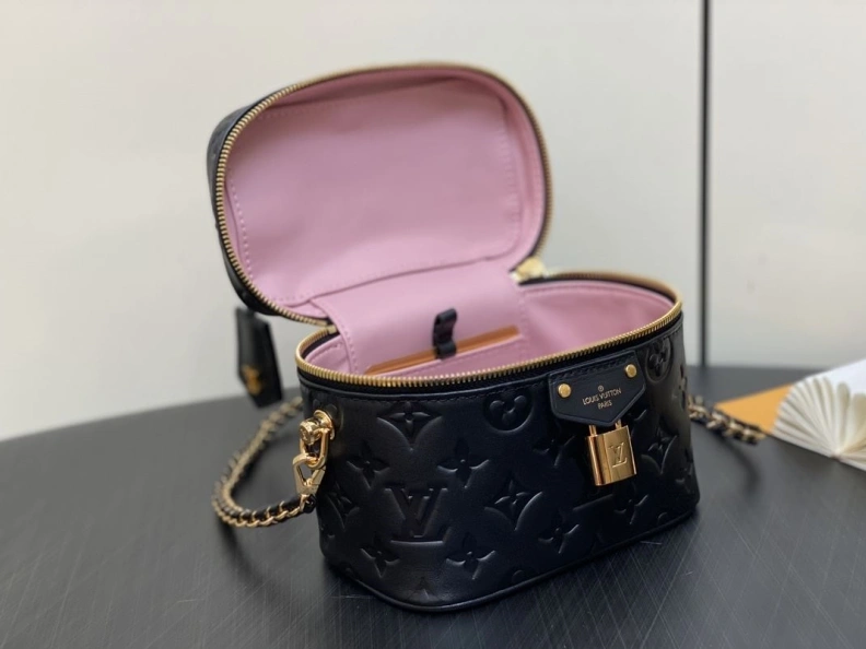 LX Cosmetic Bags Affordable 3189