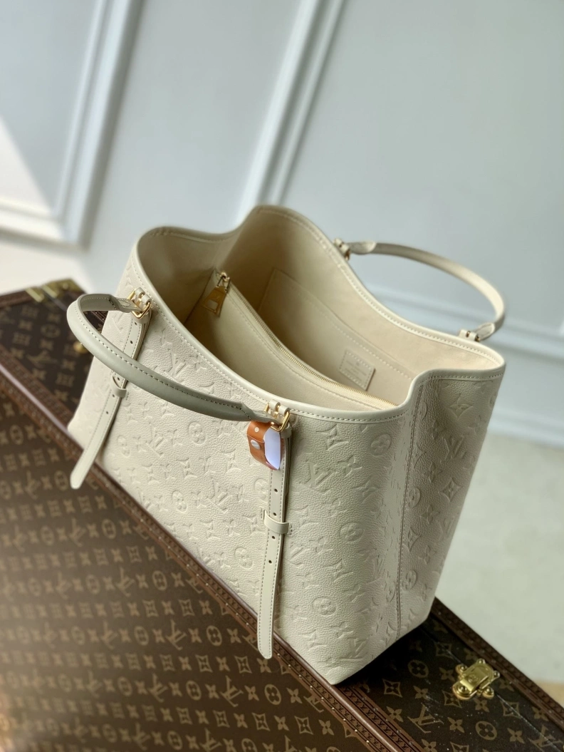 Refined LX Bucket Bags 3254