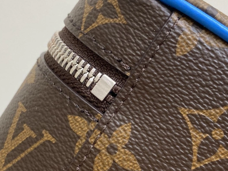 LX Cosmetic Bags Bold 3191