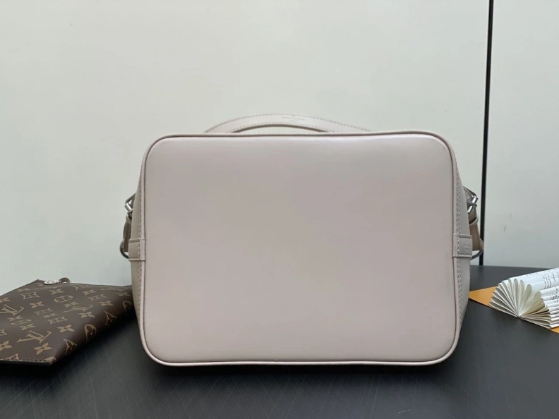WellDesigned LX Bucket Bags 3265