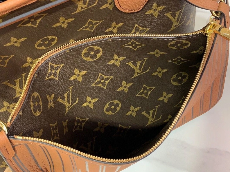 Resilient LX Shopping Bags 3100