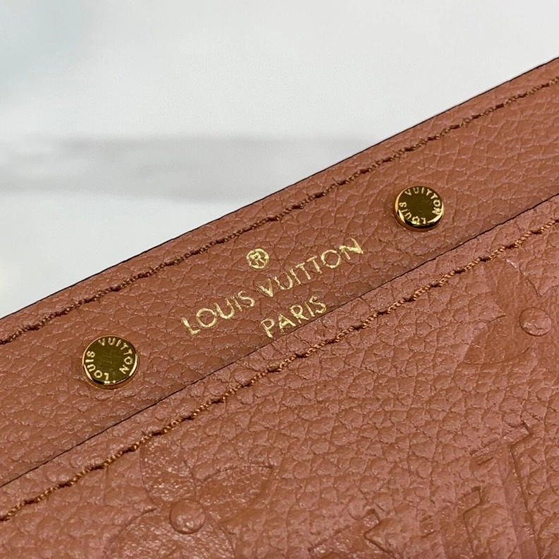 EyeCatching LX Wallets 2982