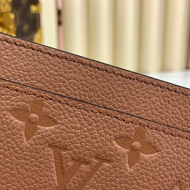 EyeCatching LX Wallets 2982