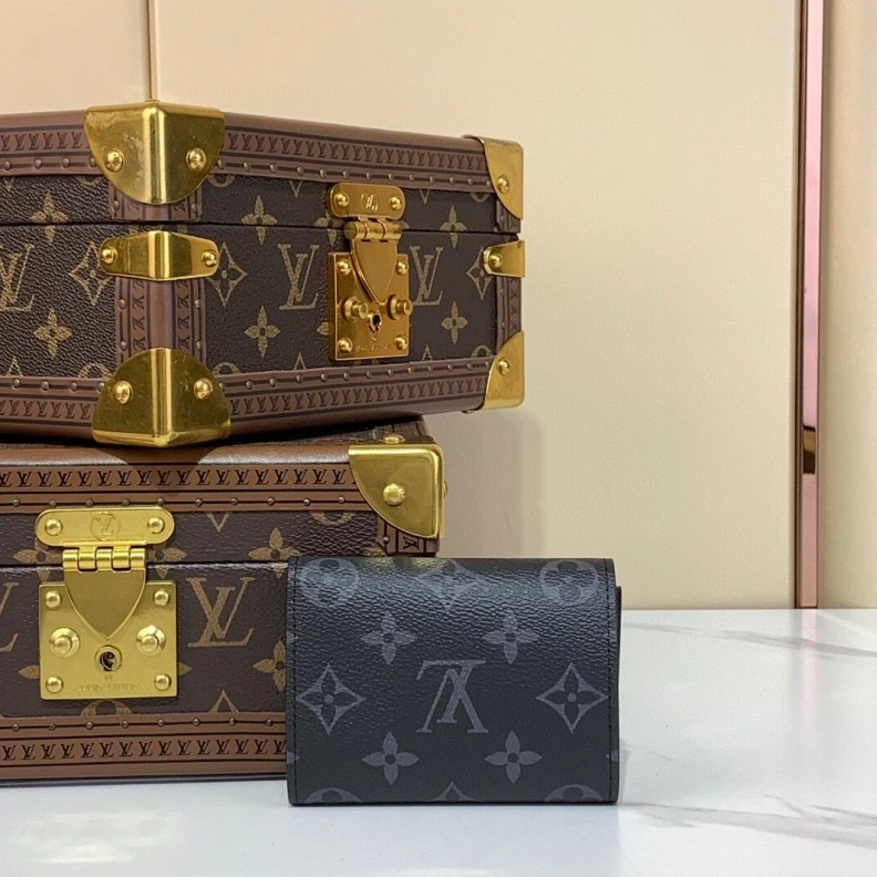 Breathable LX Wallets 2986