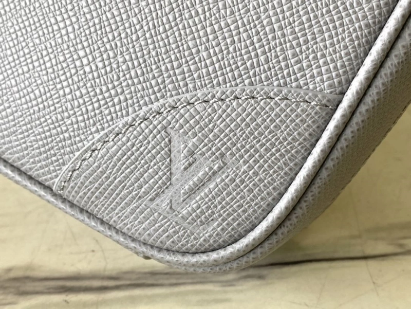 EyeCatching LX Cosmetic Bags 2525