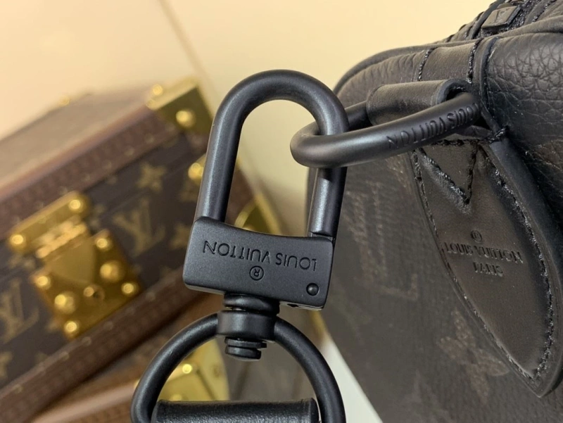 Sophisticated LX Travel Bags 2229