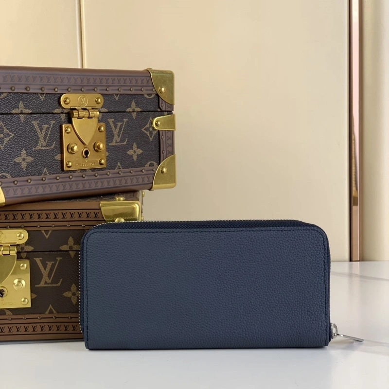 Sophisticated LX Wallets 2210