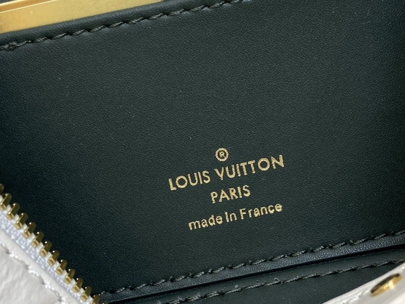 Compact LX Cosmetic Bags 2423