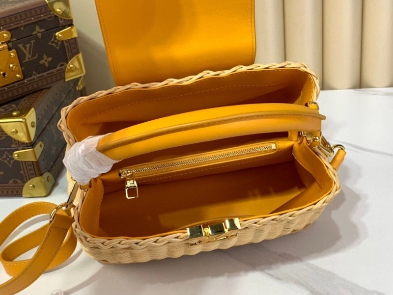 Resilient LX Caxucines Bags 2439
