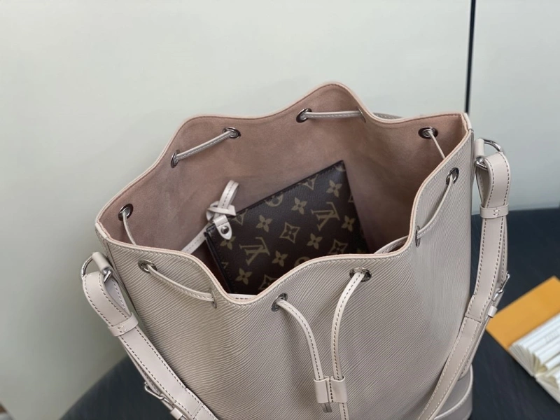 LX Bucket Bags Vibrant 2478