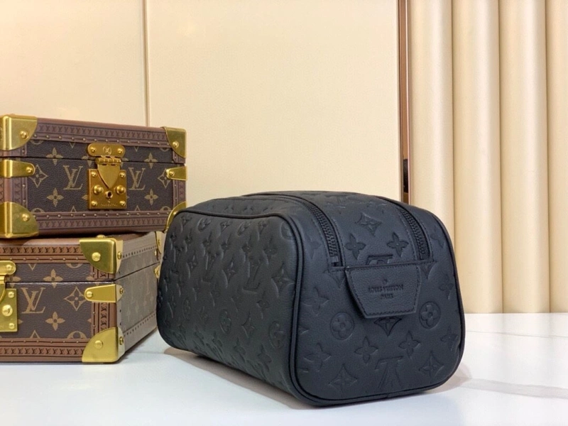 LX Cosmetic Bags Reliable 2383