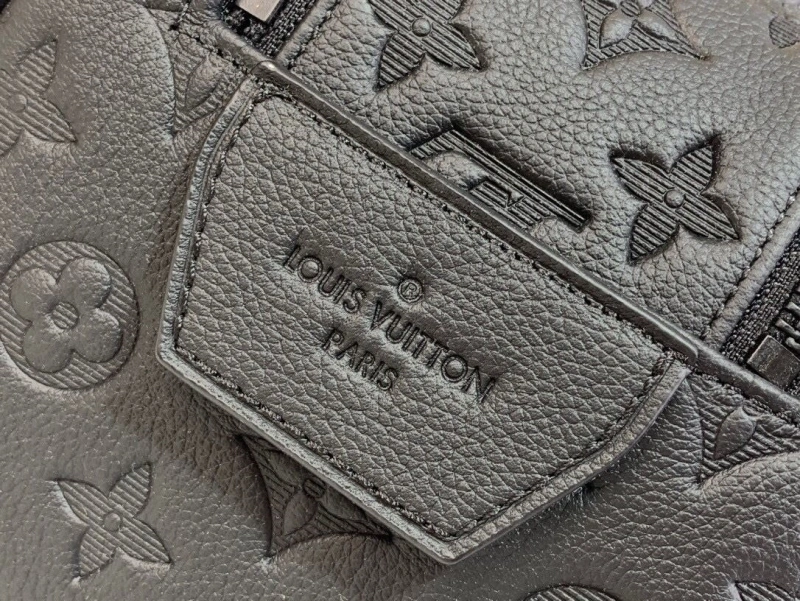 LX Cosmetic Bags Reliable 2383