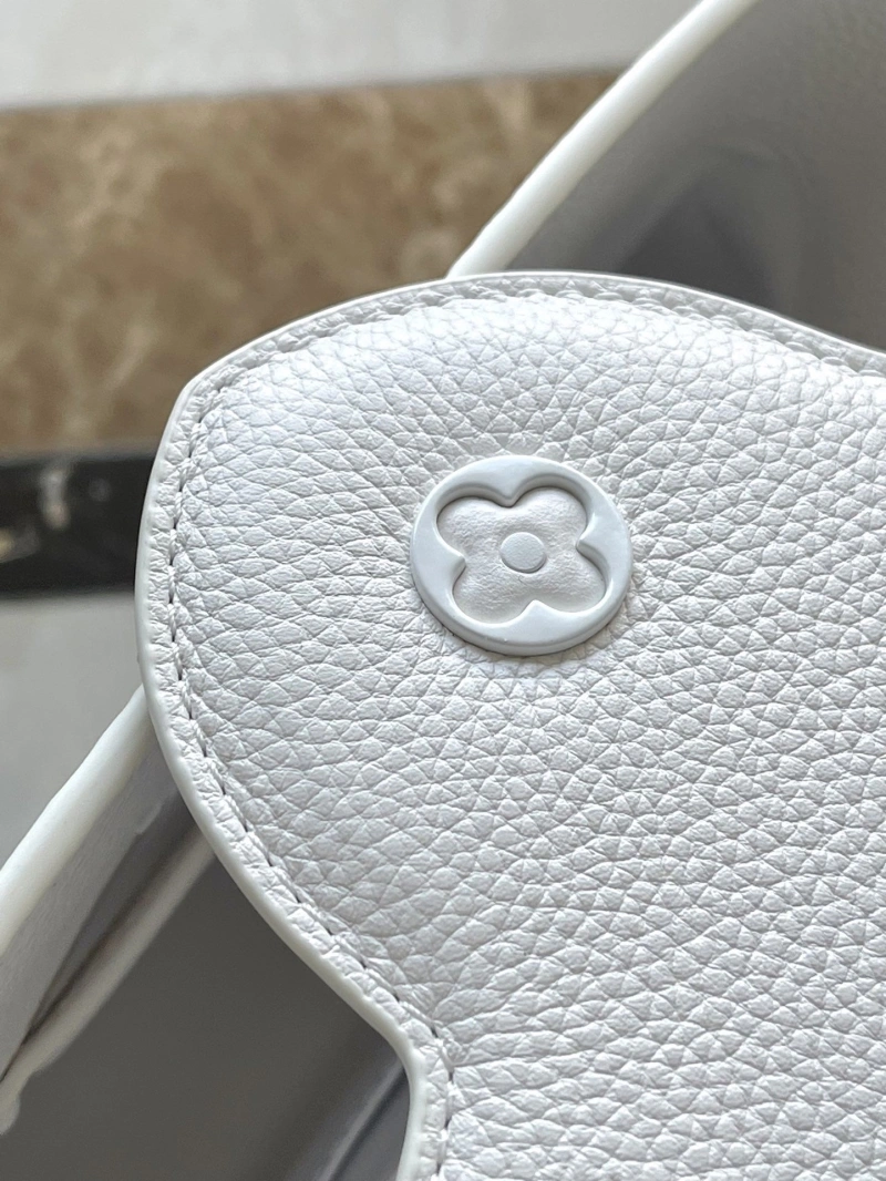 LX Caxucines Bags Breathable 2430