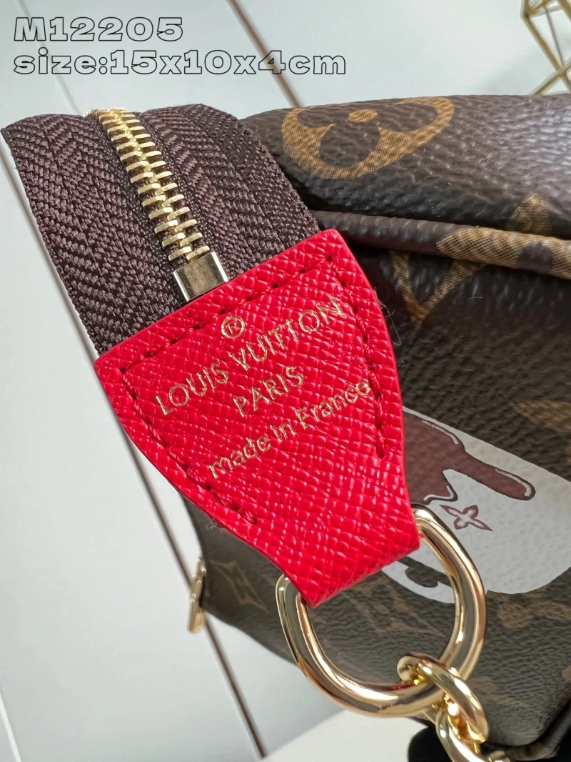 Trendsetting LX Clutch Bags 2424