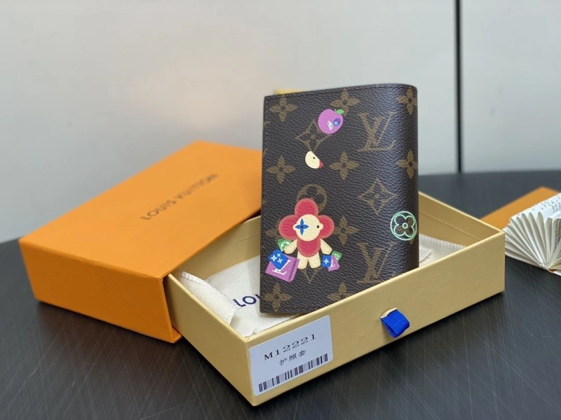 Sophisticated LX Wallets 2162