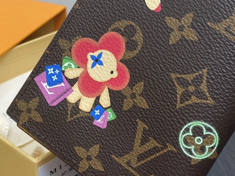 Sophisticated LX Wallets 2162