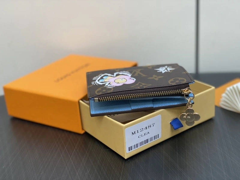 Trendsetting LX Wallets 2155
