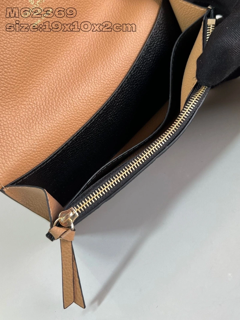 Bold LX Wallets 2247