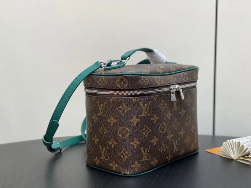 LX Cosmetic Bags Flexible 2396