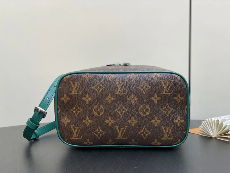 LX Cosmetic Bags Flexible 2396
