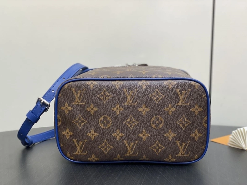 LX Cosmetic Bags Refined 2380
