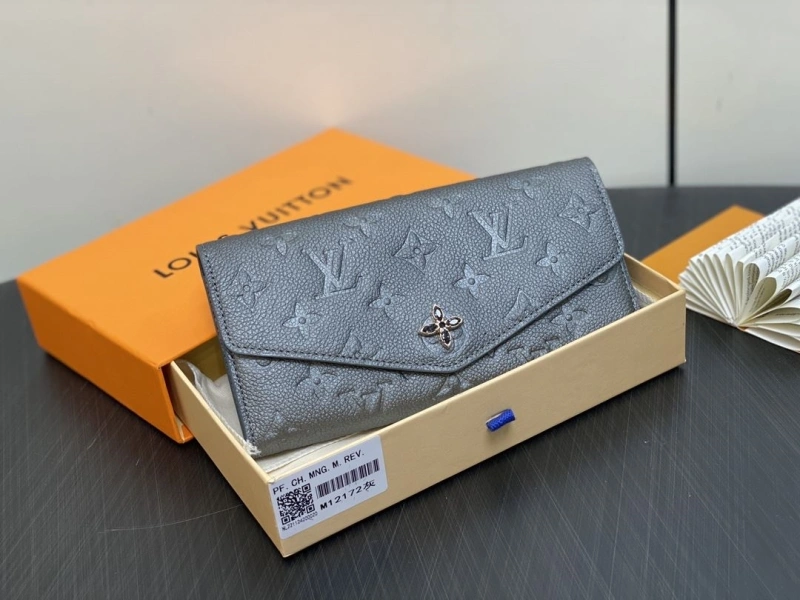 LX Wallets Refined 2137